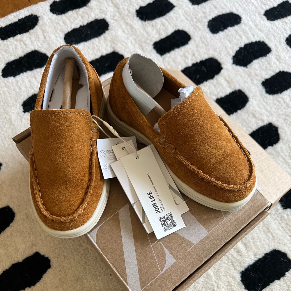 Zara toddler Brown suede Loafers NWT